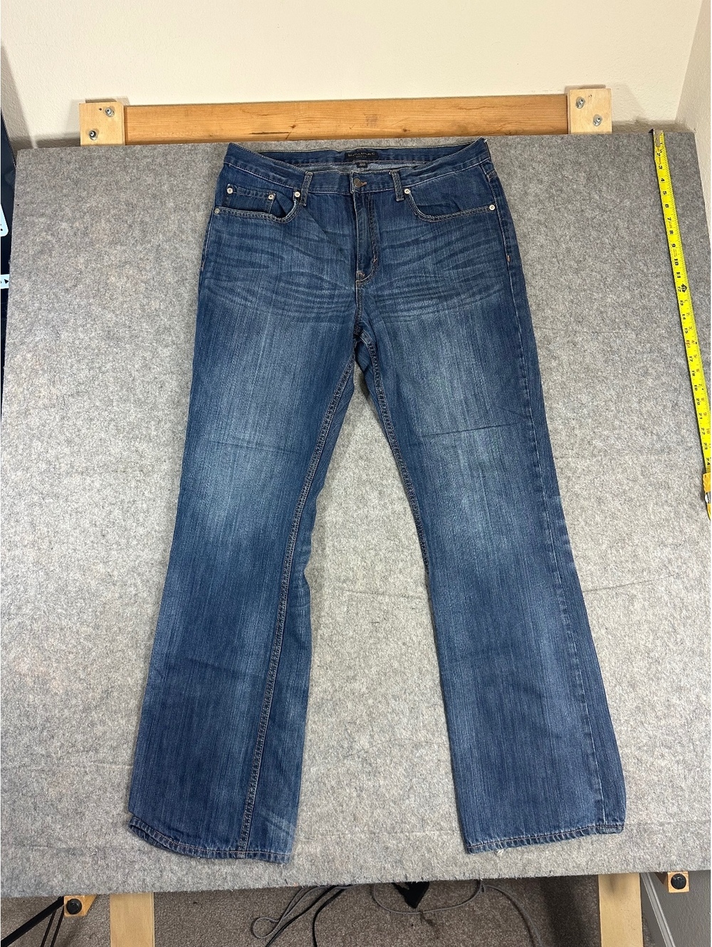 Banana Republic bootcut blue jeans Size 36x34